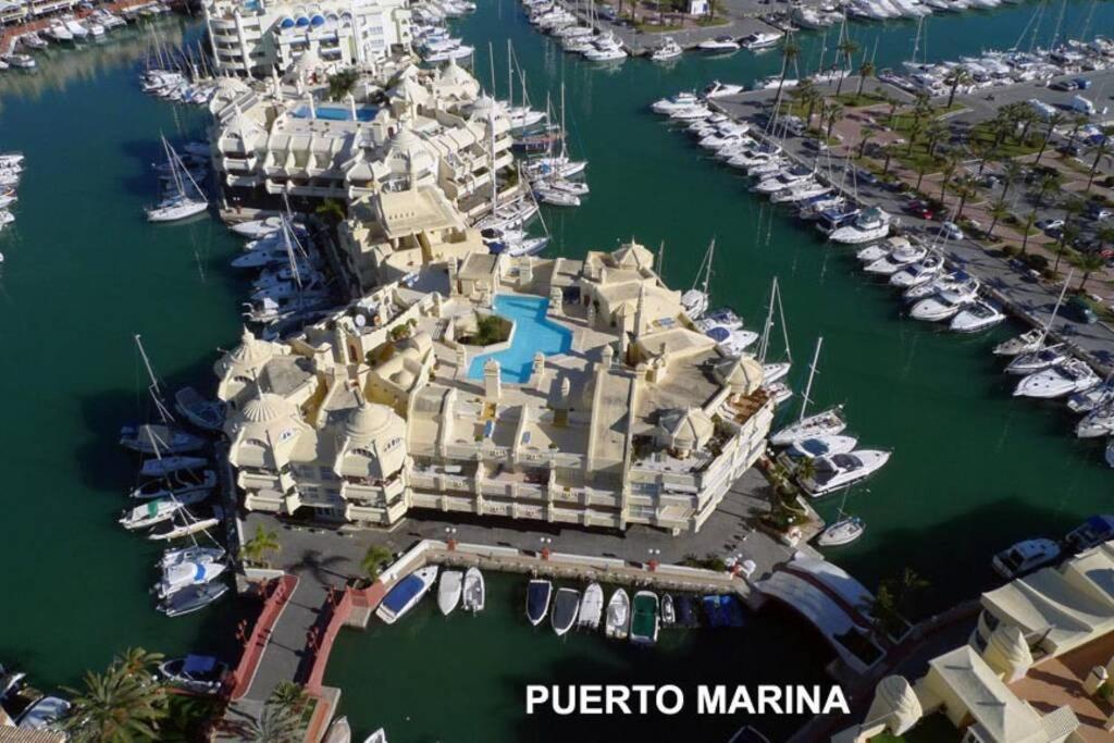 Estudio en Benalbeach, vistas mar, primera línea playa Benalmádena Exterior foto